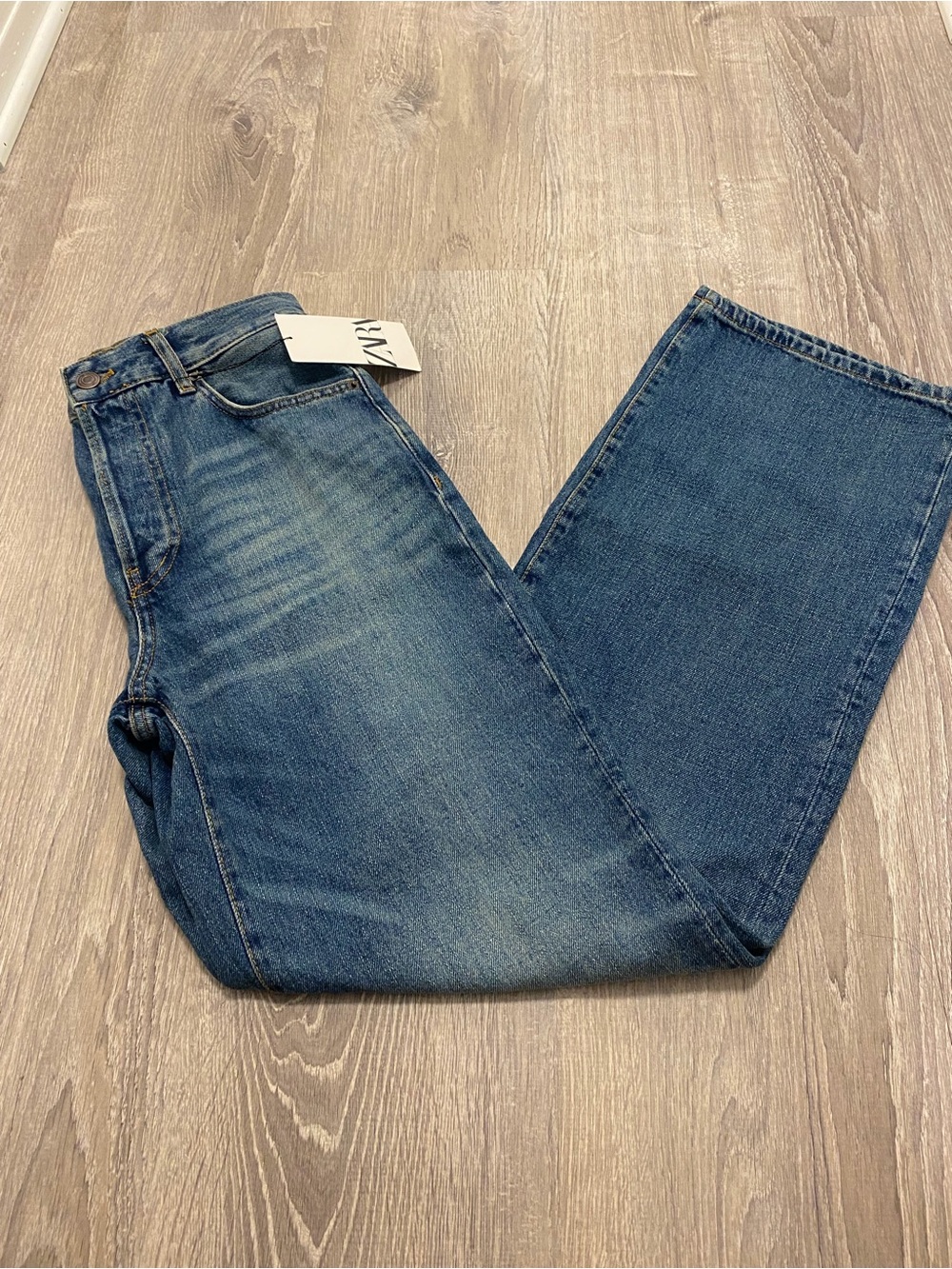 Zara women’s 4 the Loose Fit in Distressed Blue High Rise Jeans